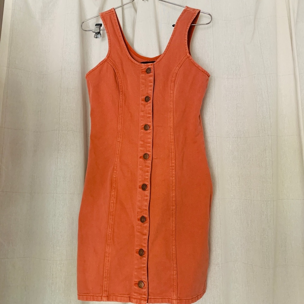 RUST DENIM BUTTON UP DRESS